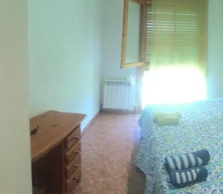 González Montsec Montrebei Apartamento *