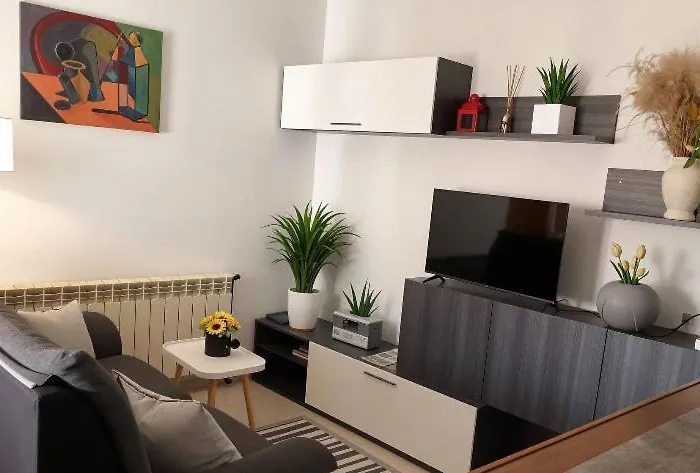 González Montsec Montrebei Apartamento